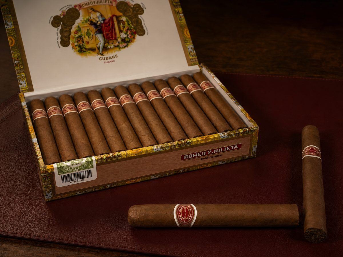 Romeo y Julieta cigars and box at iSmokee smoke shop near Disney in Orlando
